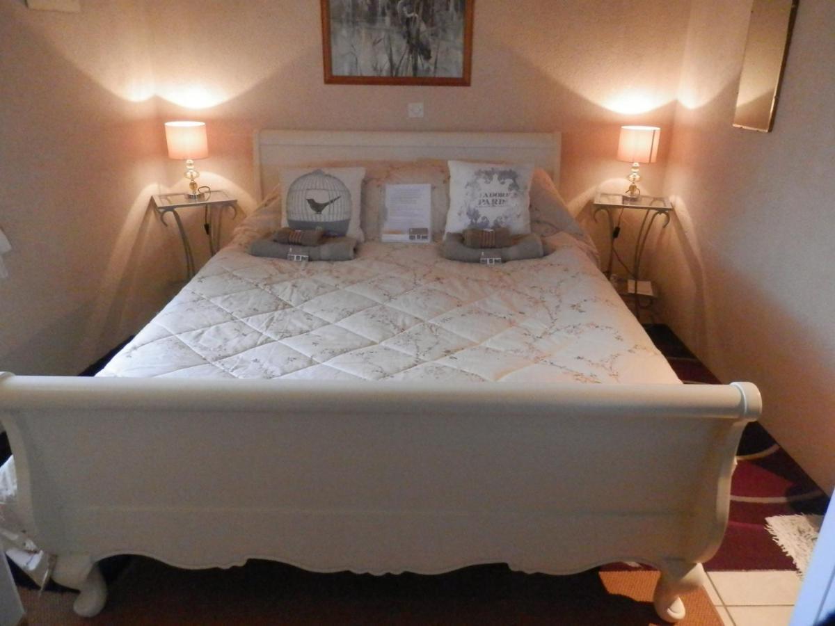 La Petite Cretouffiere - Naturiste Accommodation - Adult Only Colombiers-du-Plessis Esterno foto